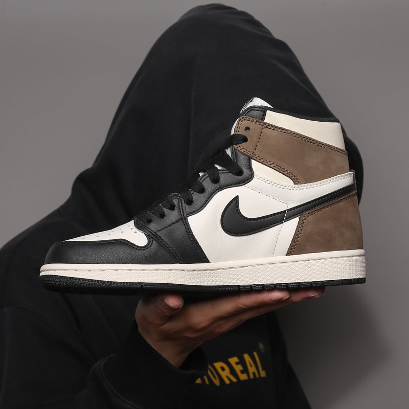Air Jordan 1 High OG “Dark Mocha”