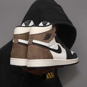 Air Jordan 1 High OG “Dark Mocha”